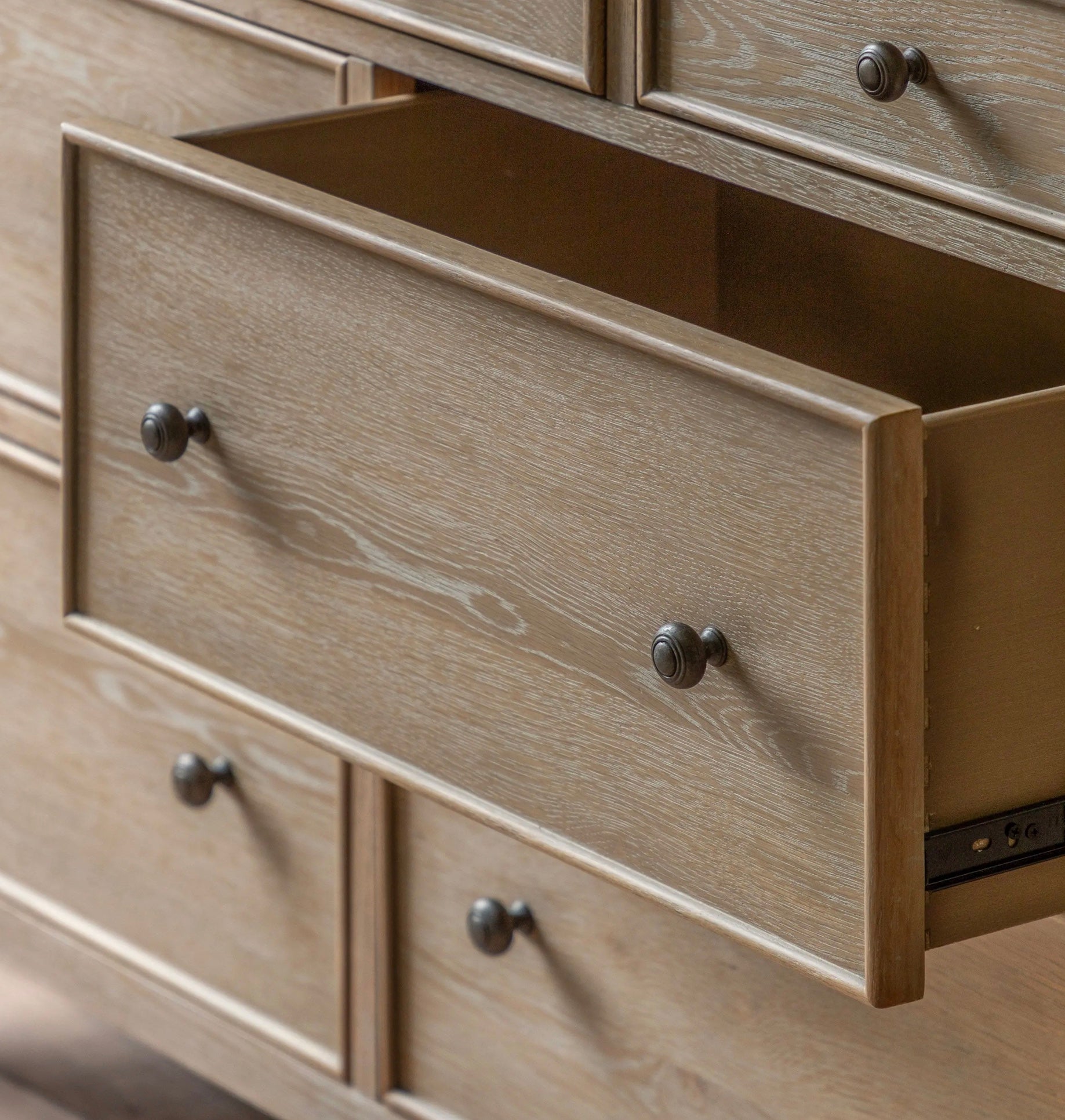 Artisan 7 Drawer Chest