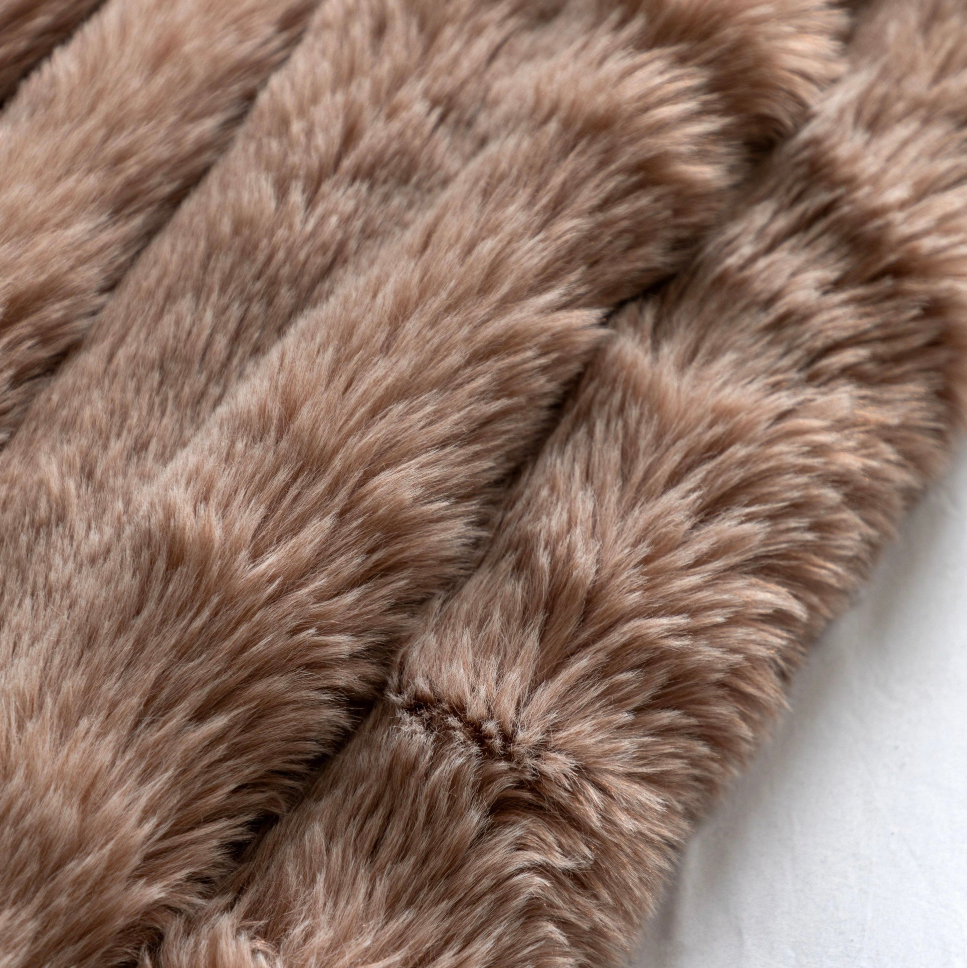 Junna Dusky Pink Faux Fur Throw