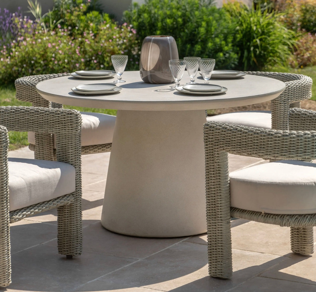 Alva Round Outdoor Table
