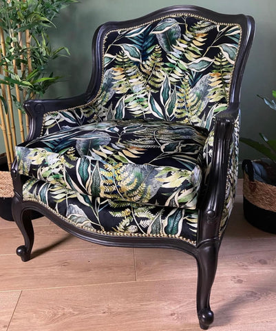 Louis Plain arm Chair