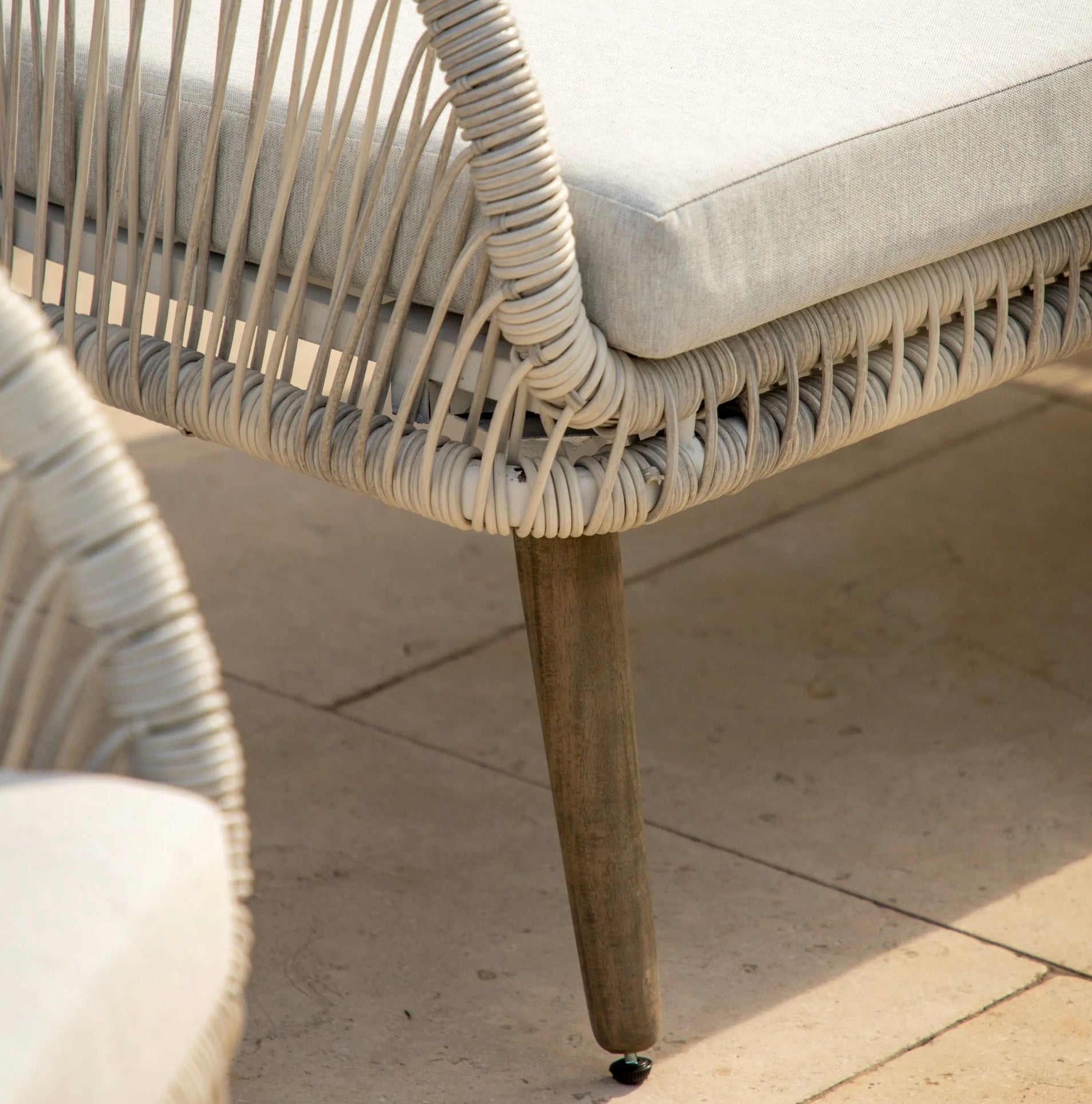 Velino Lounge Set