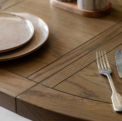 Hardwick Dining Table Round Oak