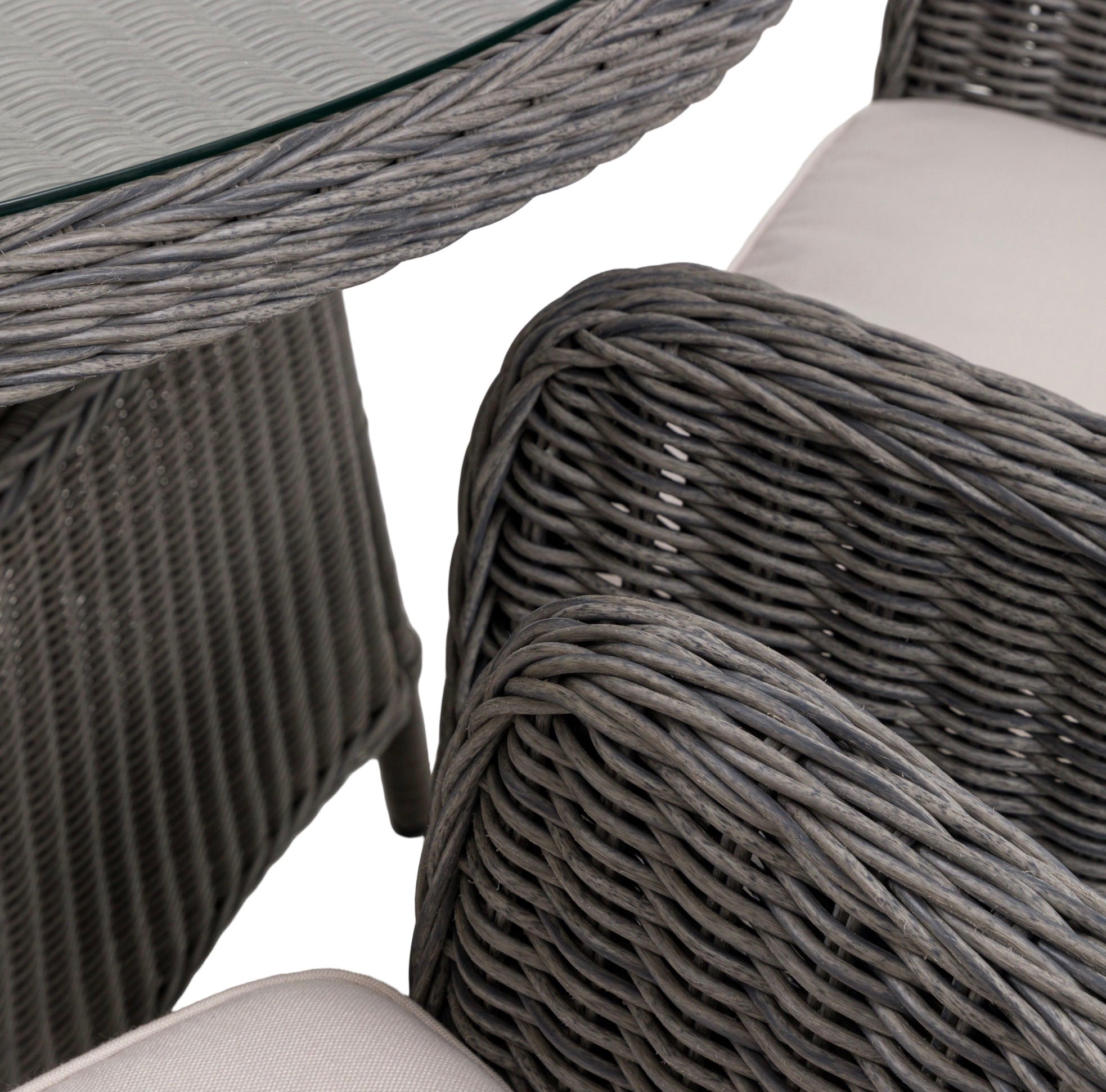 Almero Outdoor table - 6 Chairs