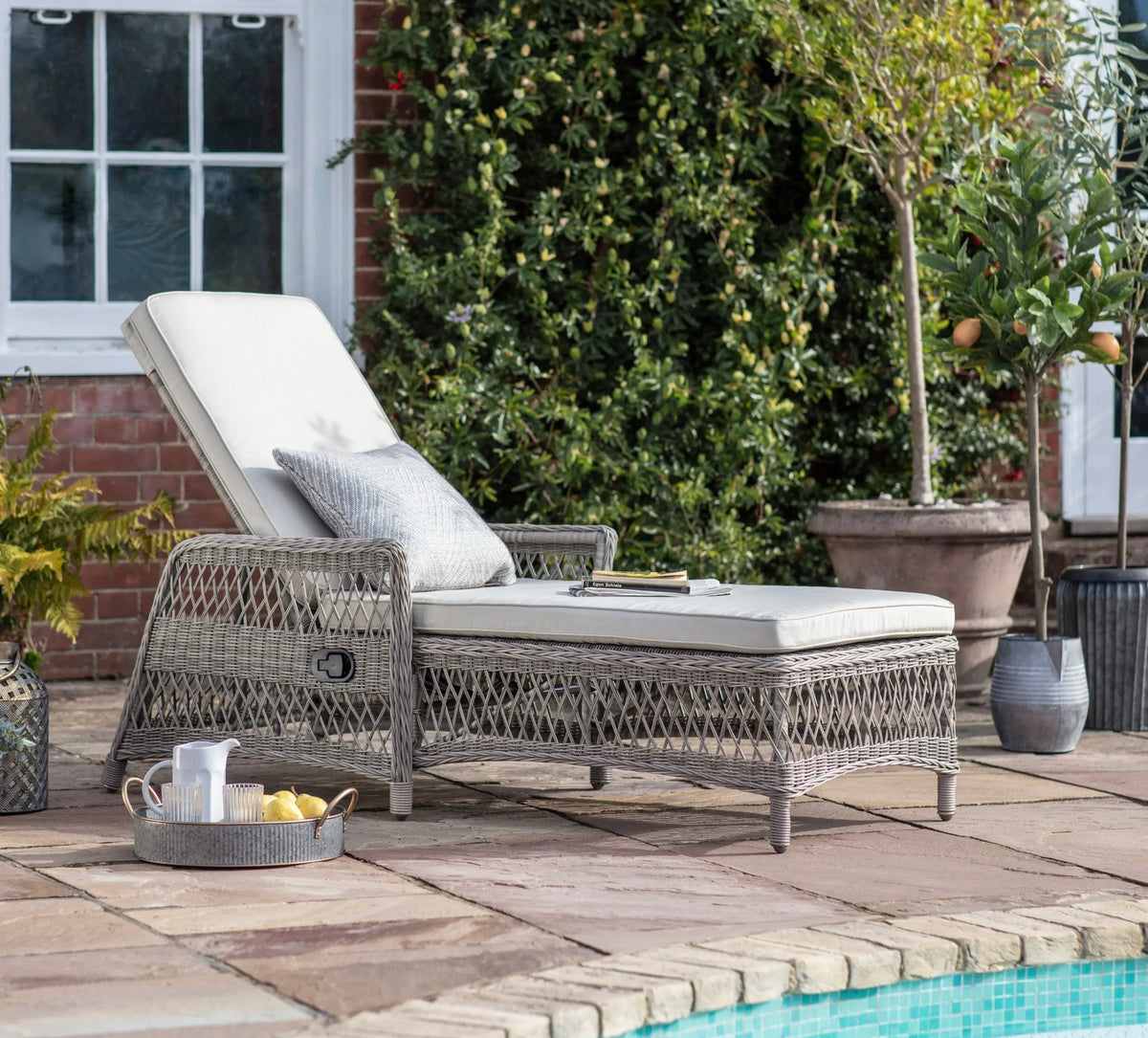 Melbourne Lounger