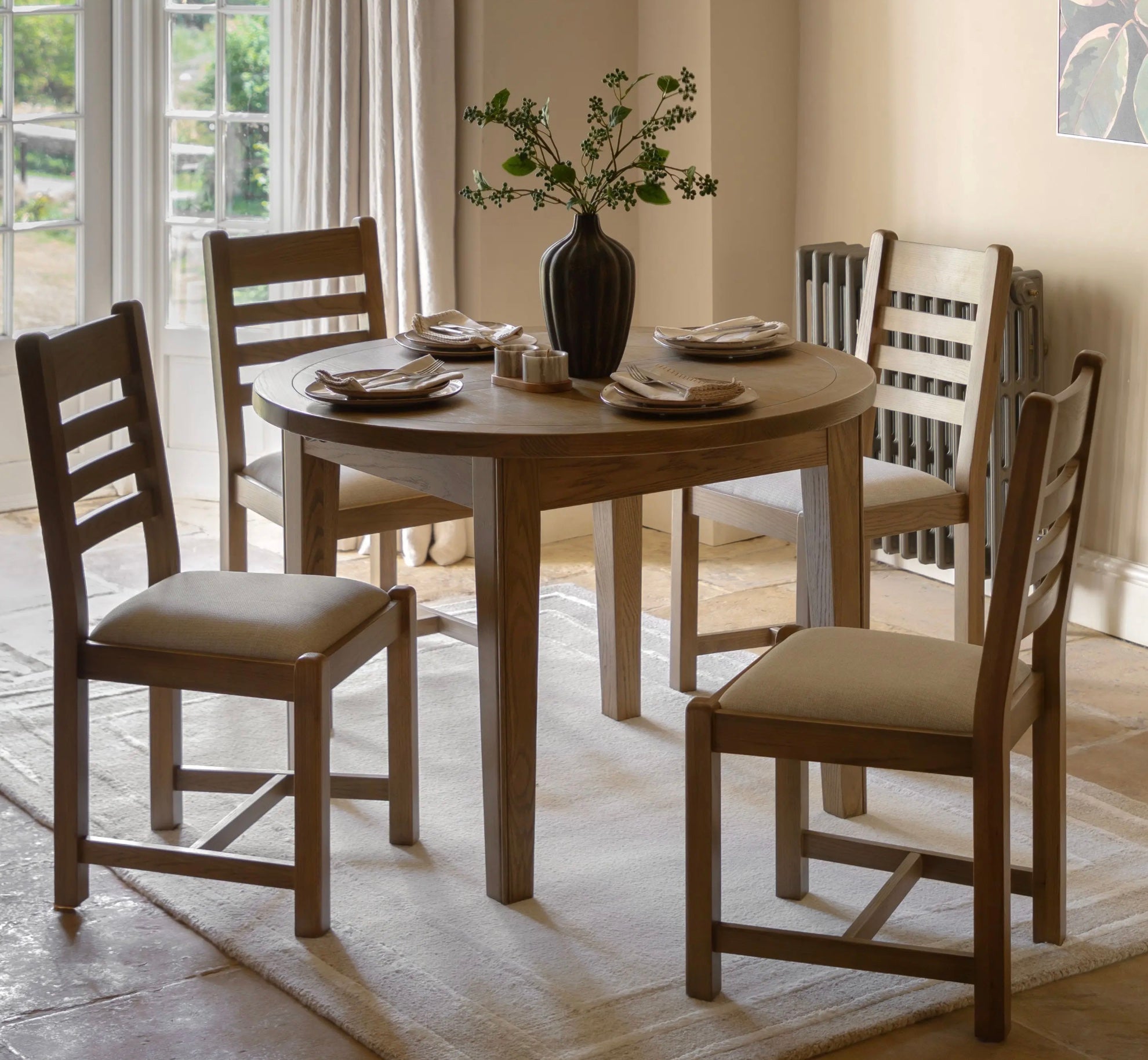 Hardwick Dining Table Round Oak