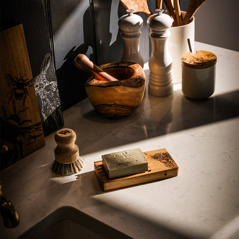 Highland Cow Oak Soap Dish & Soap Set