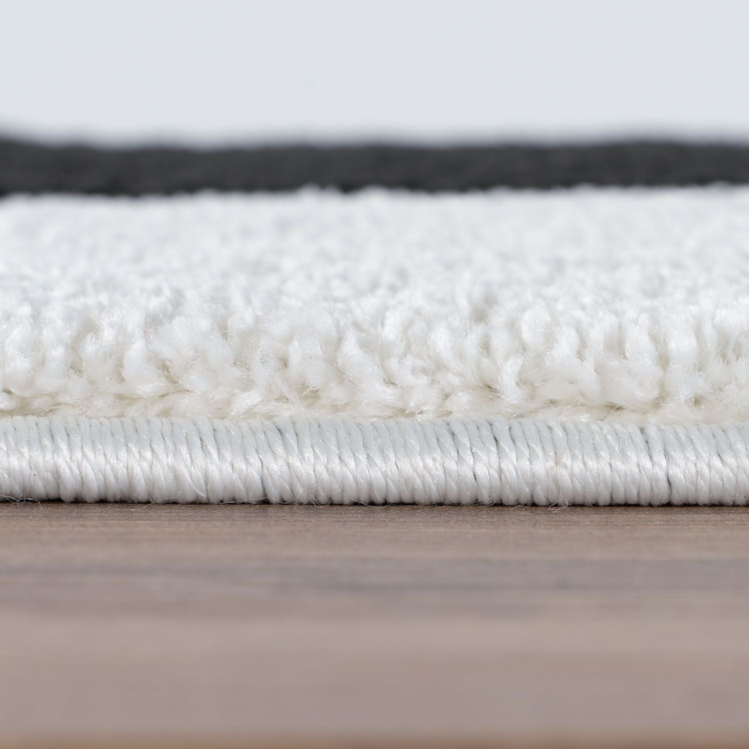 Joli Geometric Black & White Rug