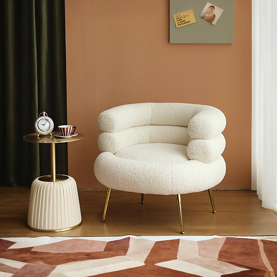 Mildred Armchair, Boucle