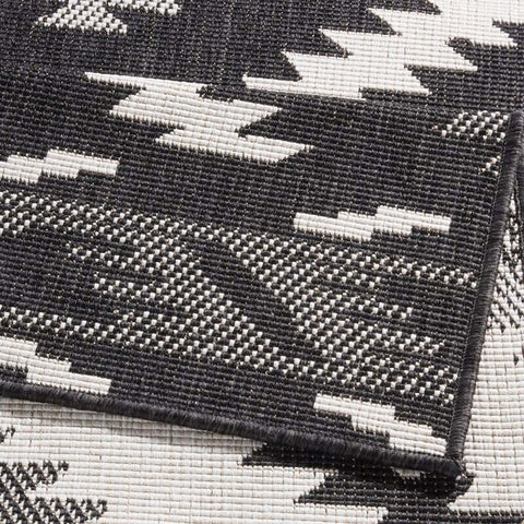 Malibu Reversible Indoor-Outdoor Rug Diamond Design