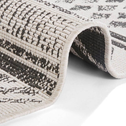 Reversible Geometric Indoor-Outdoor Flatweave Rug