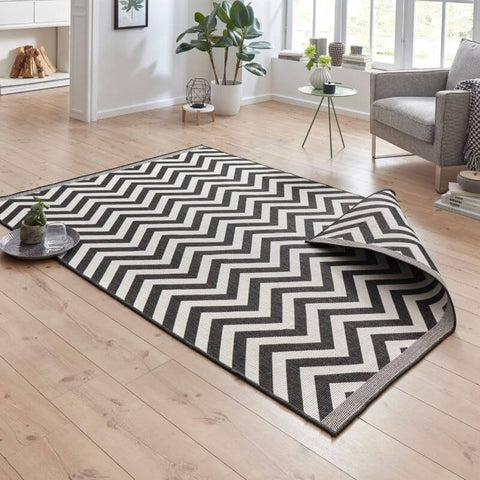 Palma Reversible Indoor-Outdoor Rug Chevron Design