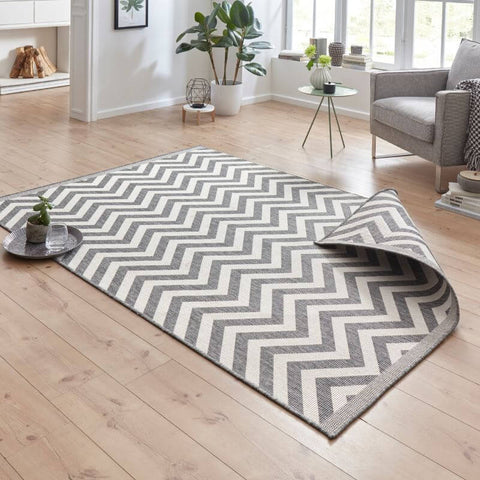 Palma Reversible Indoor-Outdoor Rug Chevron Design