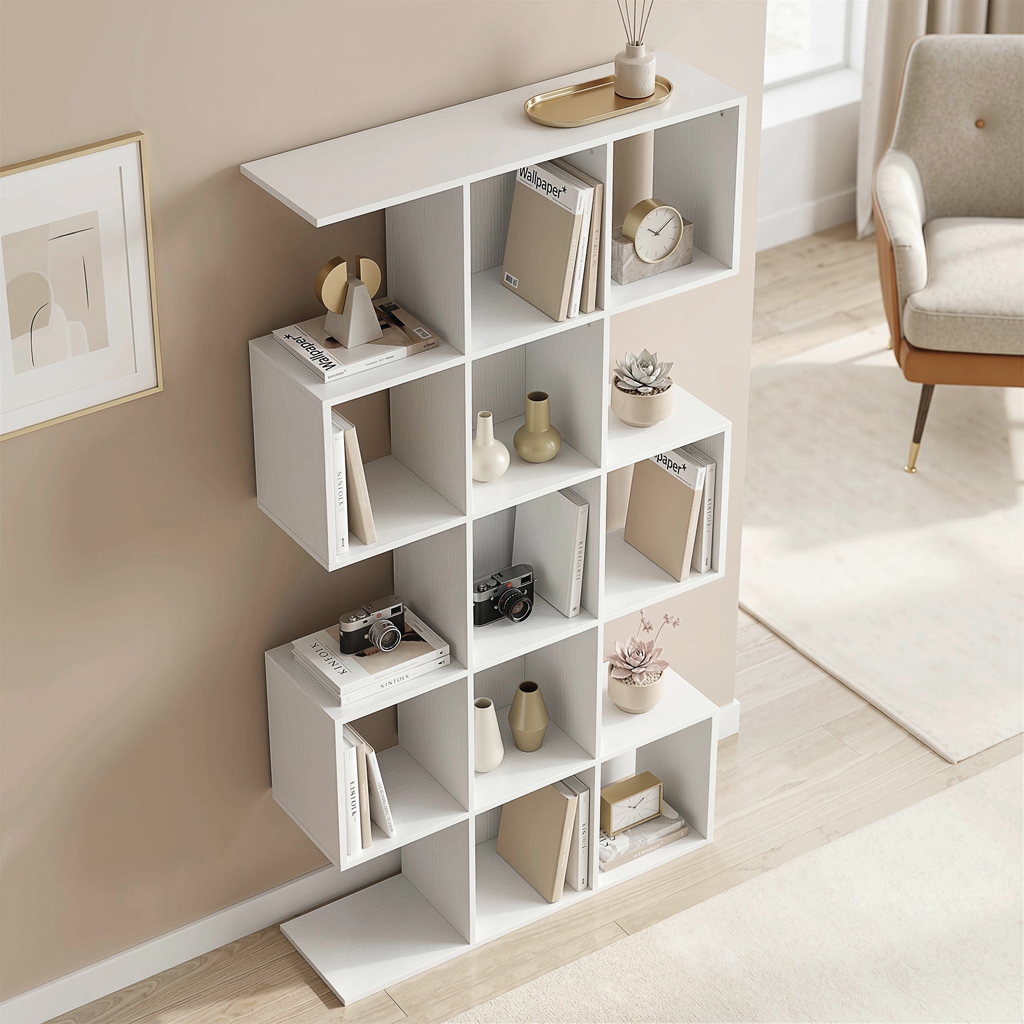 HOMCOM 5-Tier Bookshelf, S Shaped Geometric Bookcase with 15 Compartments, White Wood Effect