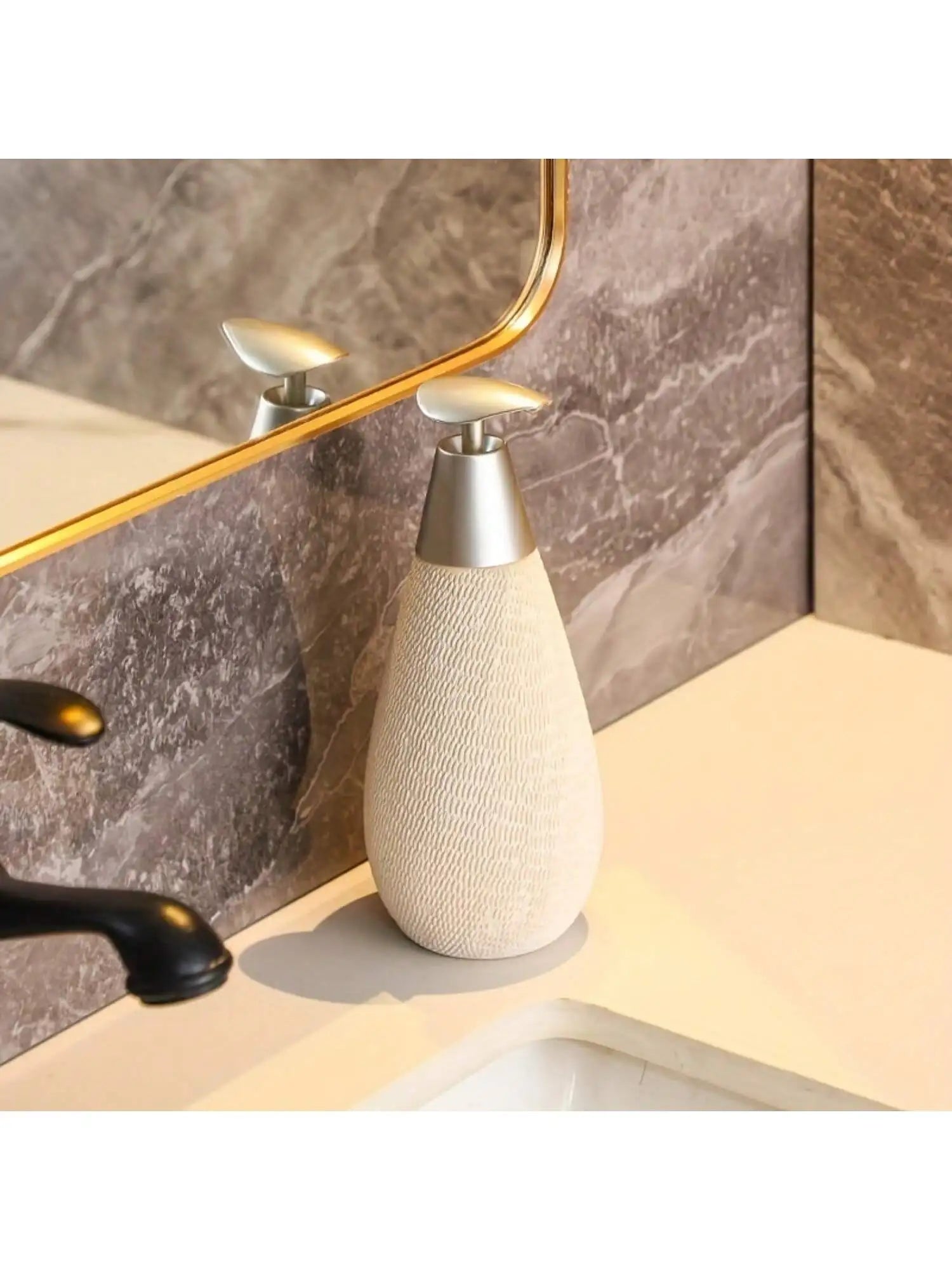 Creative Retro Style Ceramic Push-Type Soap Dispenser With Pump,  Hand Soap Bottle, Suitable For Bathrooms Kitchens And Toilets