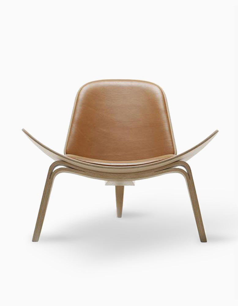 Hans Wegner CH07 Shell Chair, White & Oak