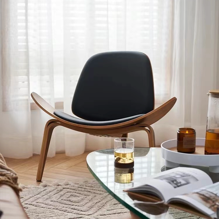 Hans Wegner CH07 Shell Chair, White & Oak