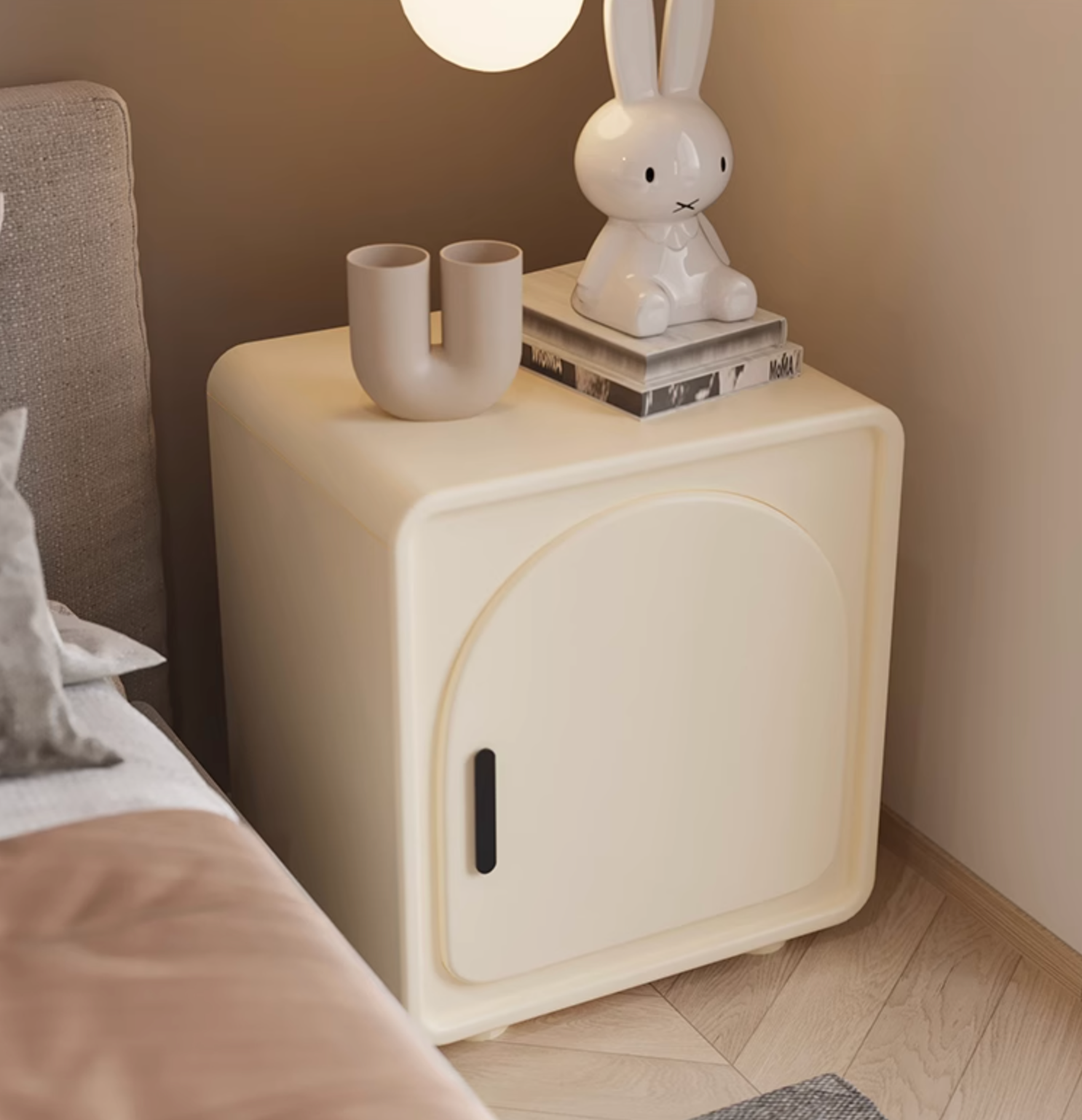 Sunset Serenade Bedside Table, White｜ DC Concept