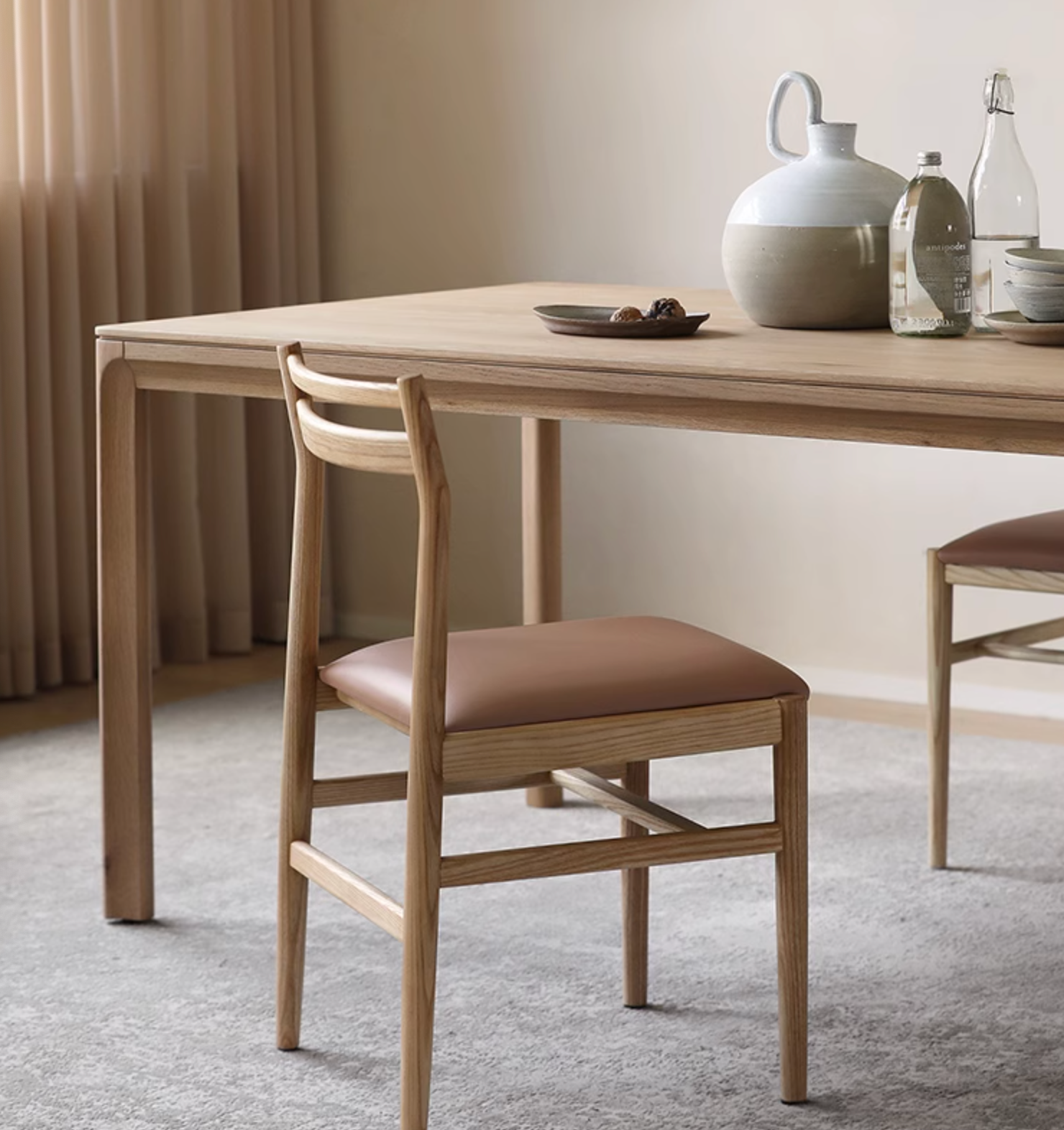 Classic Itao Dining Chair, Oak