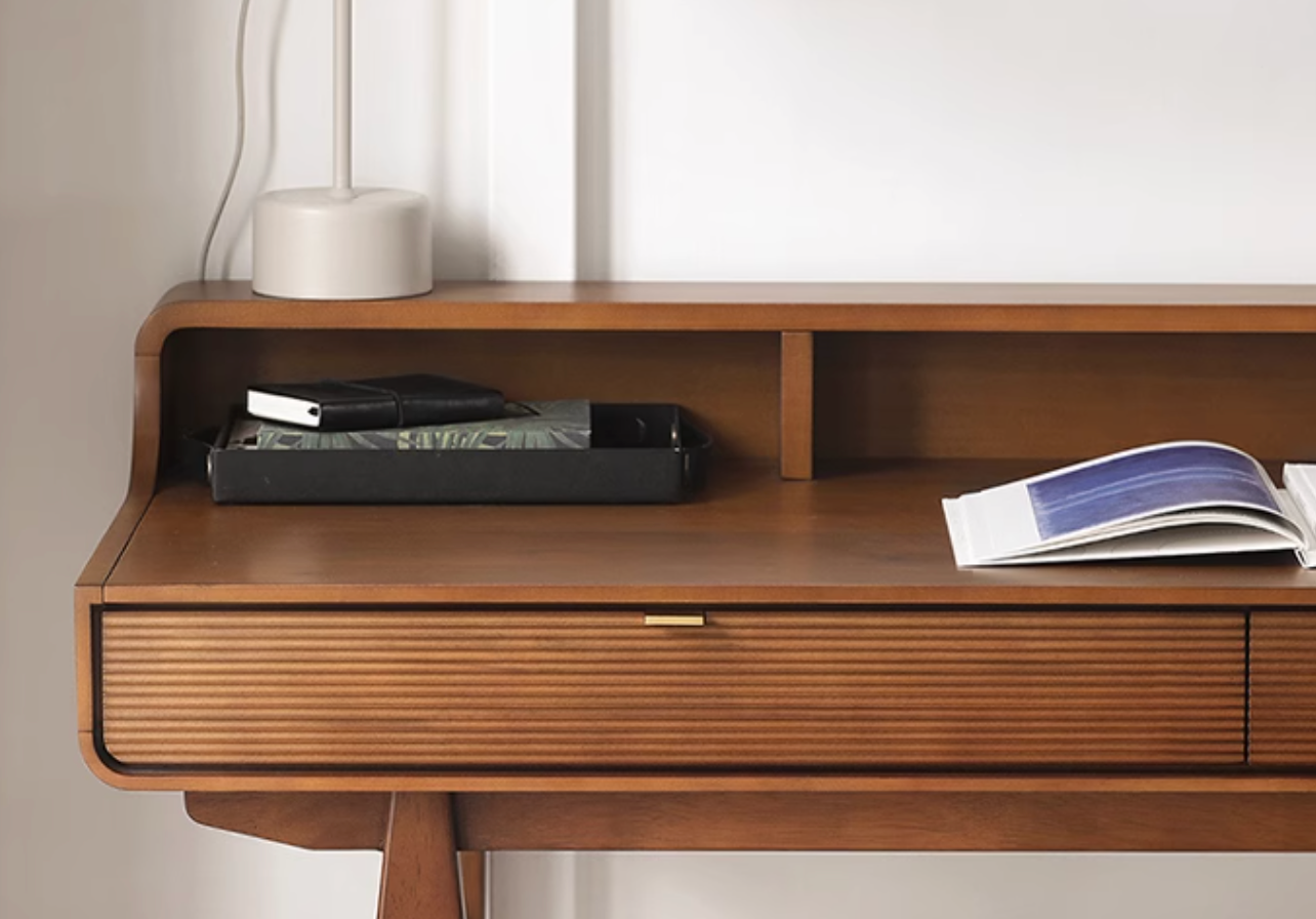 Moran Carved Office Desk, Solid Wood｜ DC Concept