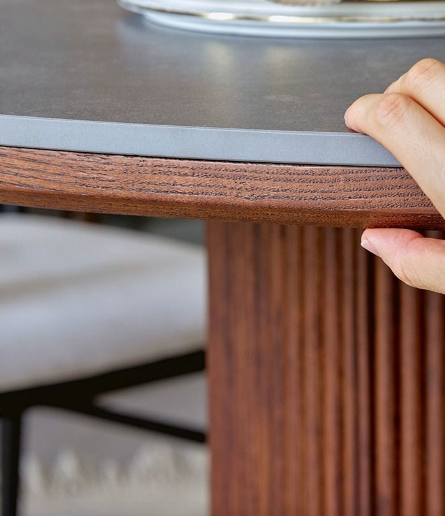 Bek Round Dining Table, Brown