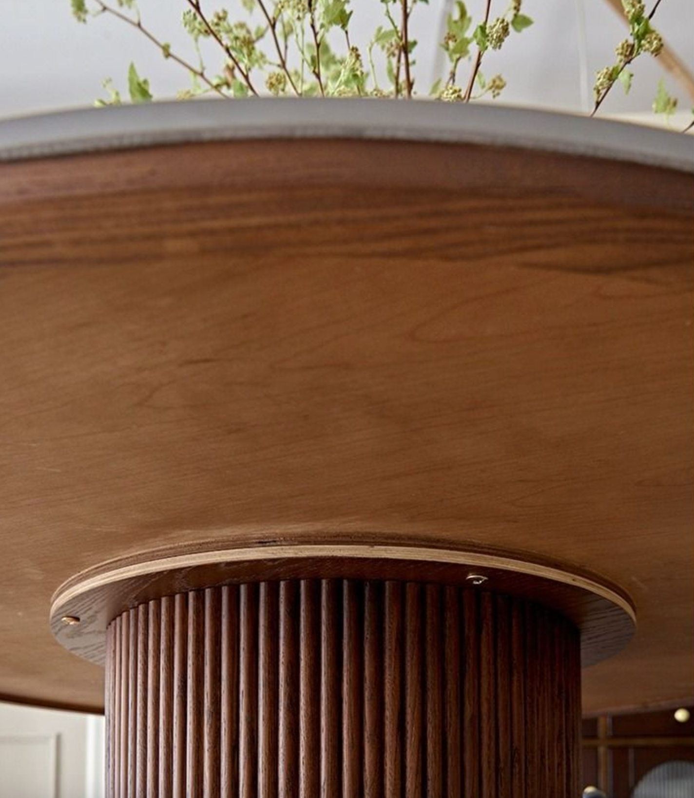 Bek Round Dining Table, Brown