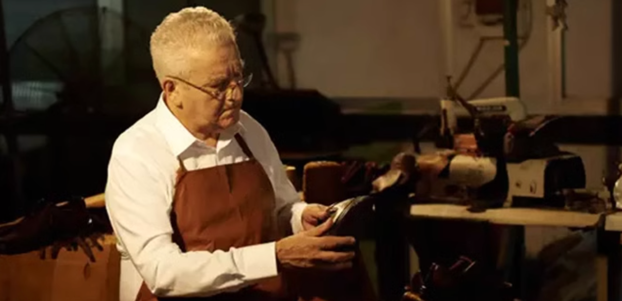 Desmond Armchair, Velvet