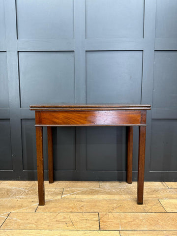 Antique extending mahogany tea table with a polished smooth surface and slender legs perfect as a side table