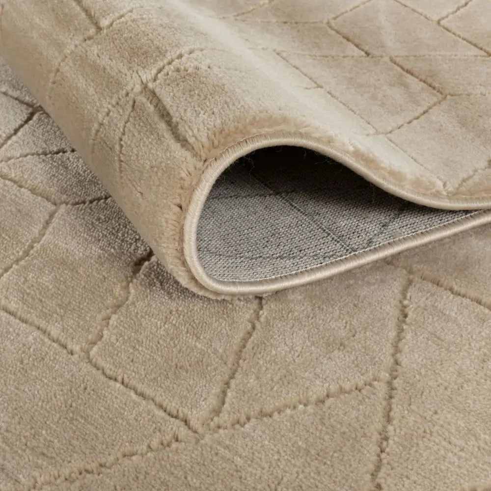 Aura Collection Rug Prism in Beige - Rugs
