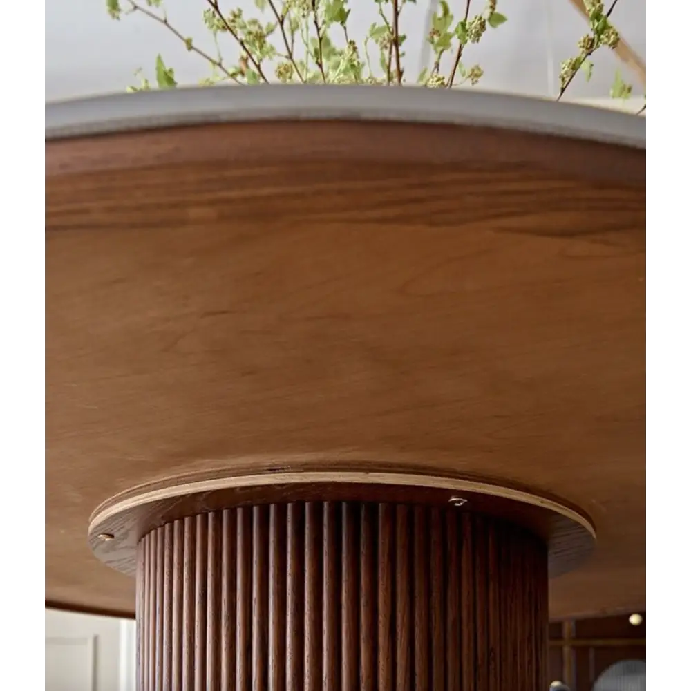 Bek Round Dining Table, Brown｜ DC Concept