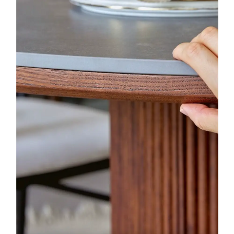 Bek Round Dining Table, Brown｜ DC Concept