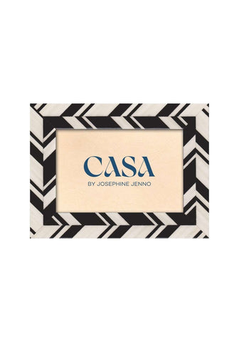 Black and white marquetry striped photo frame with chevron pattern and cream inner mat for 6x4 photos