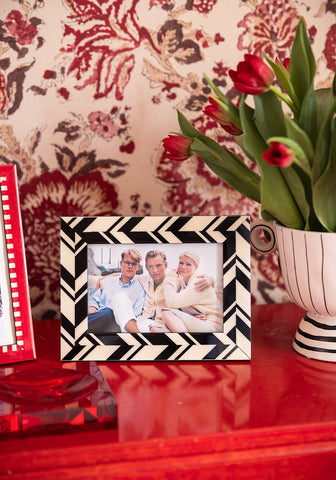 Black and white marquetry striped photo frame with chevron pattern holds 6x4 photos perfect for home decor