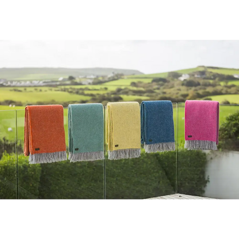 Boa Pure New Wool Throw - Pink - Throws & Blankets