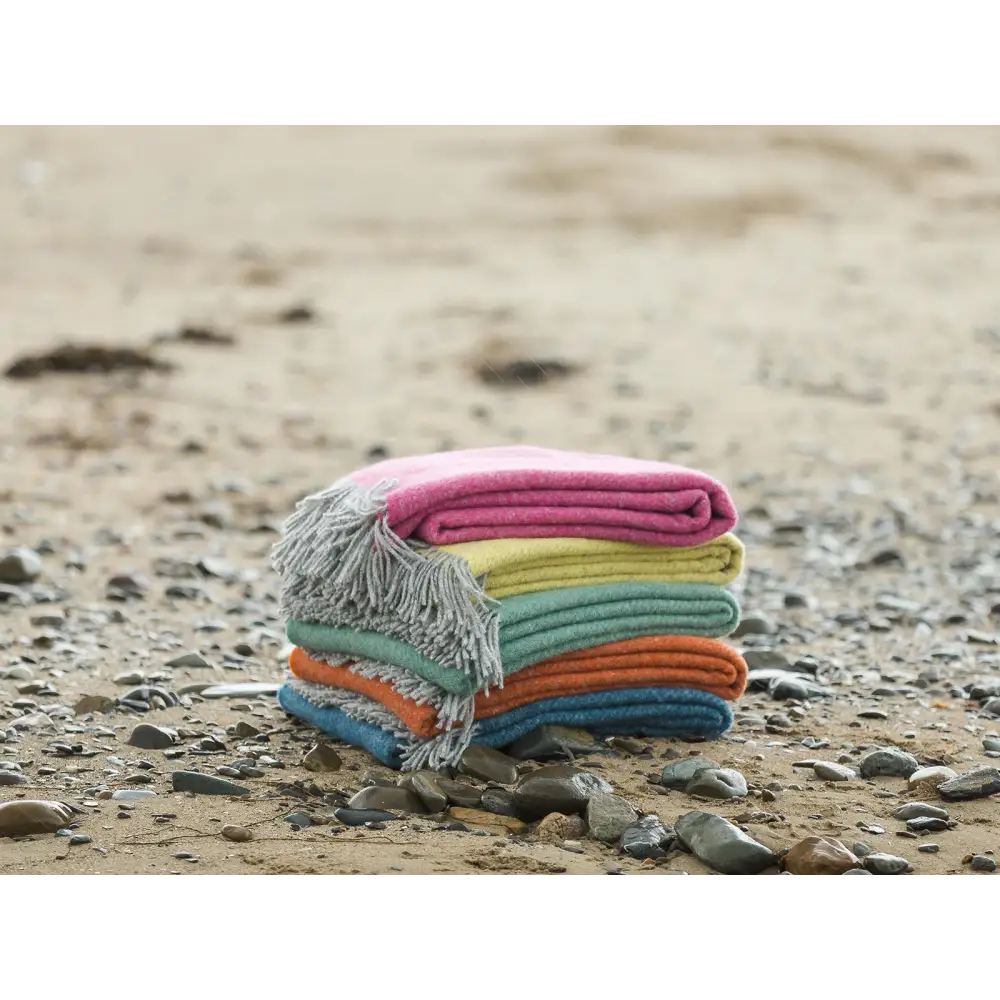 Boa Pure New Wool Throw - Pink - Throws & Blankets