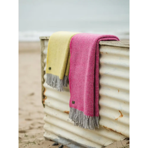 Boa Pure New Wool Throw - Pink - Throws & Blankets