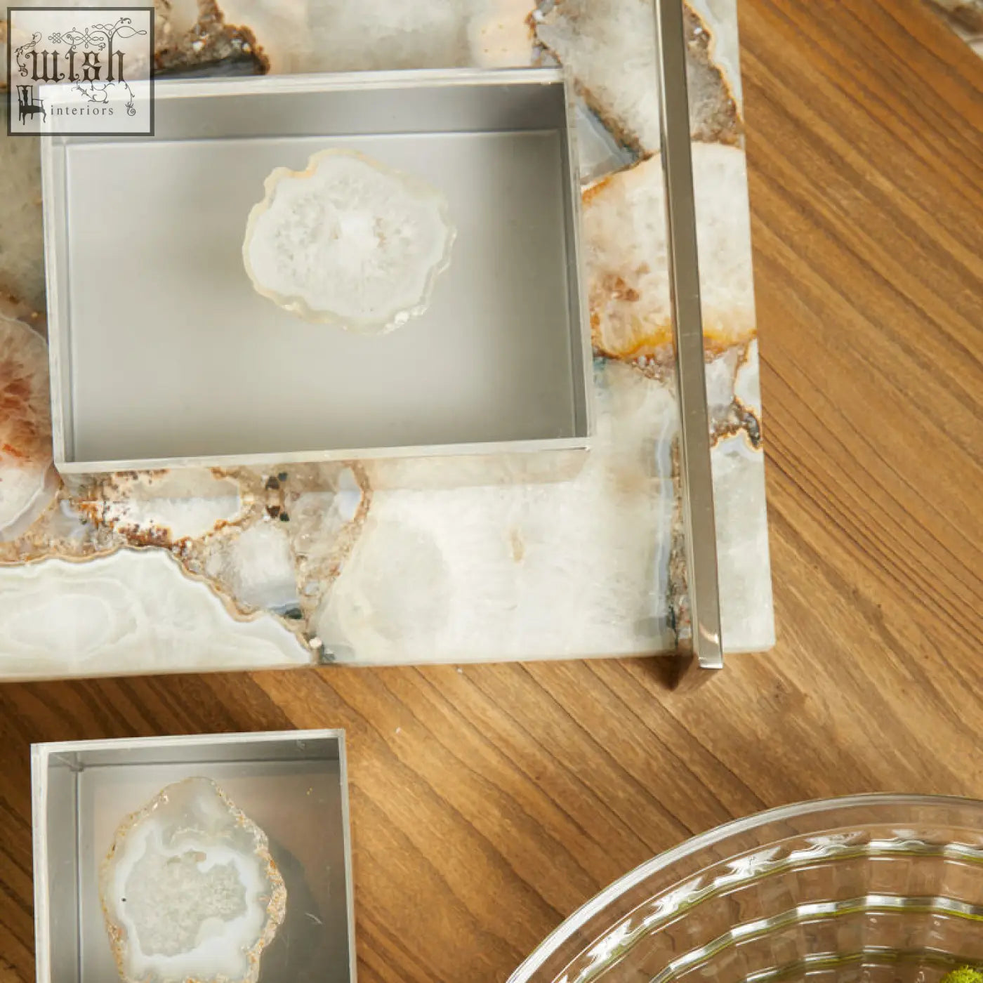 Silver rectangular tray showcasing a white agate slice in the bowerbird white agate large trinket box design