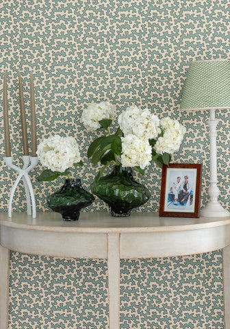 Camilla Emerald Twist Vase