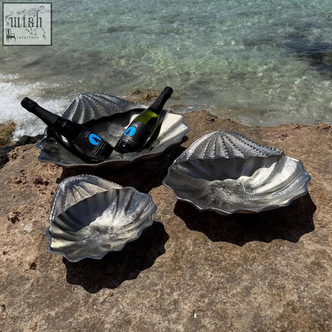 Silver shell shaped serving trays with ridged design for clamshell solid champagne ice bucket cooler