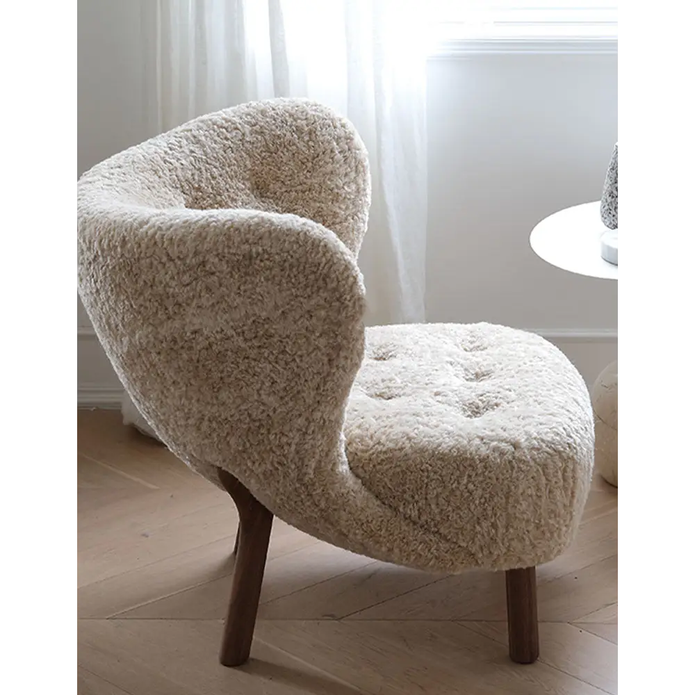 Classical Little Fitz Lounge Chair, Short Hair｜ DC Concept