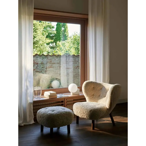 Classical Little Fitz Lounge Chair, Short Hair｜ DC Concept