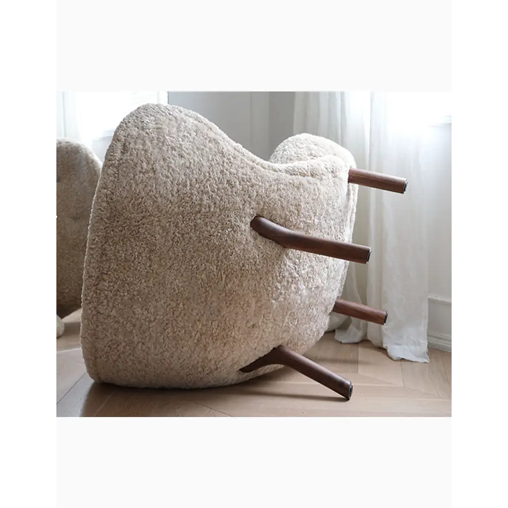 Classical Little Fitz Lounge Chair, Short Hair｜ DC Concept