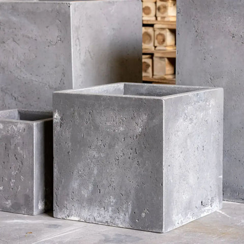 Cubrosa | Onyx Dusk – 20cm Medium Concrete Square Planter – 4L Cube Plant Pot