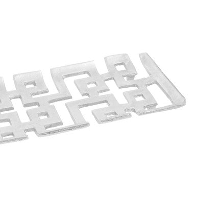 Silver finish dish with a silver metallic maze shaped decorative trim for a stylish finish dish look