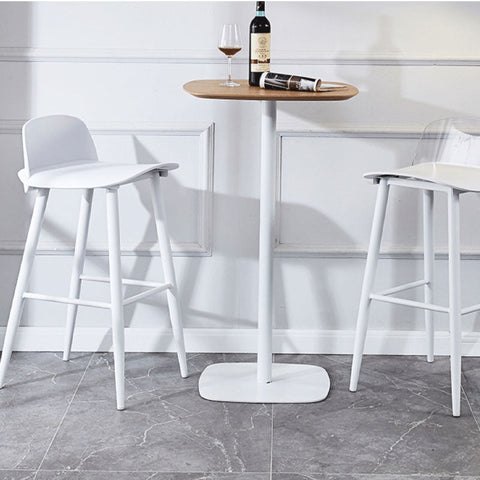 Yves Nordic Bar Stool, Woonden Leg