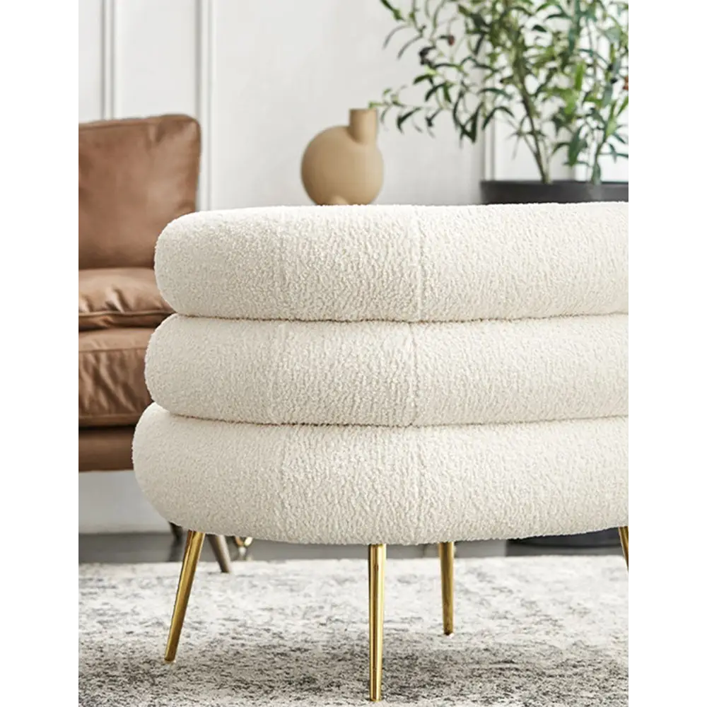 Demure Armchair, Boucle｜ DC Concept