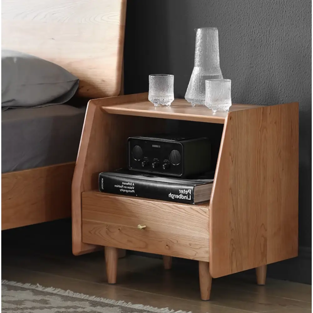 Devin Bedside Table, Solid Wood｜ DC Concept