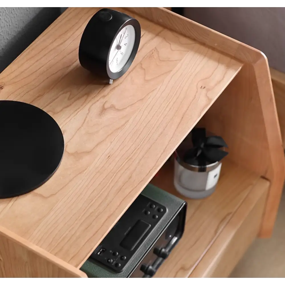 Devin Bedside Table, Solid Wood｜ DC Concept