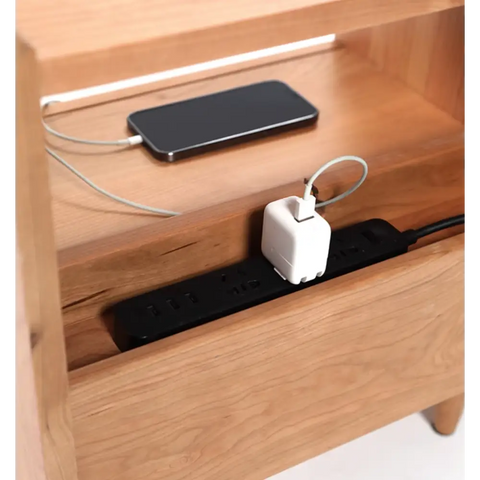 Devin Bedside Table, Solid Wood｜ DC Concept
