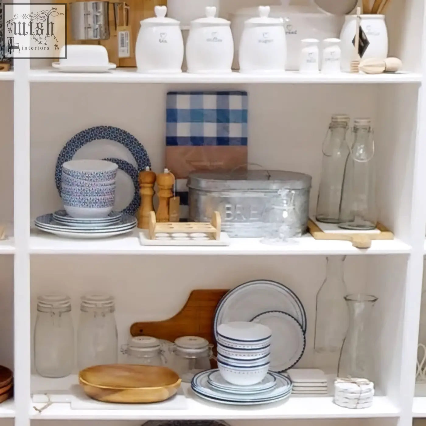 Blue and white patterned ceramic dinnerware set with juice glass bottle 1000ml for stylish dining and juice storage