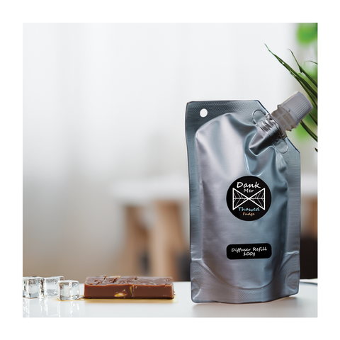 Silver metallic pouch diffuser refill with white cap and black label for dank mer themed fudge scent 100g